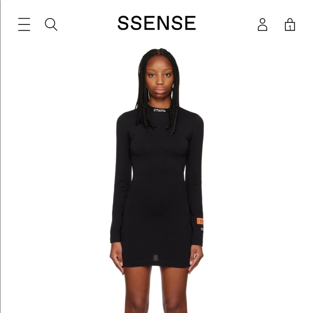 Cute fitted dress worn one time for four hours perfect condition